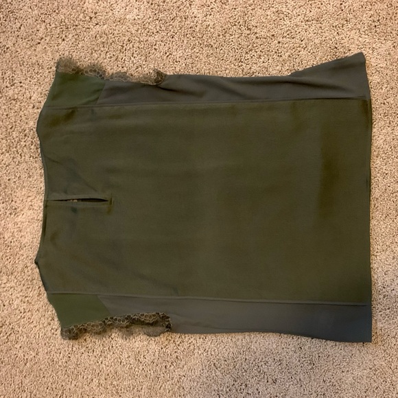 Express Top with lace trim - Picture 4 of 4